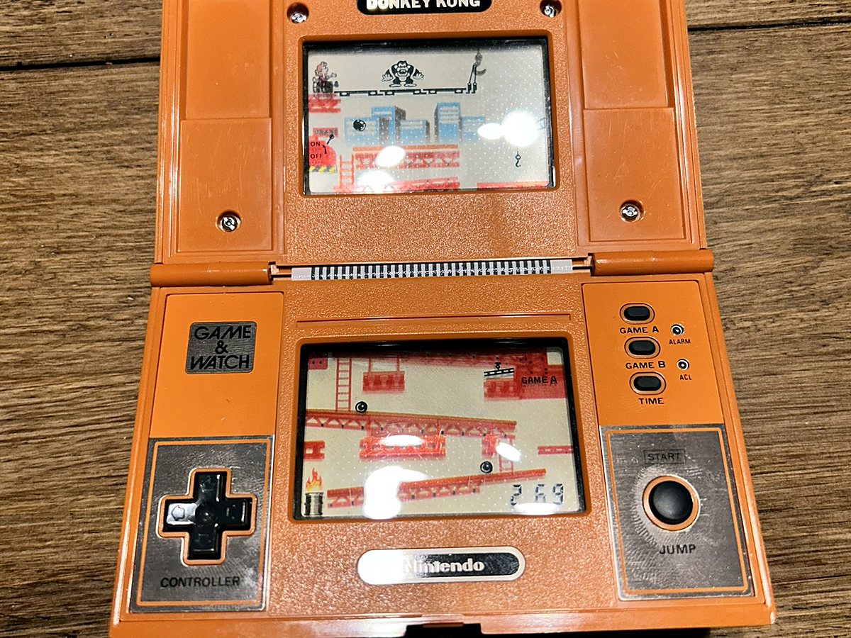 Donkey Kong DK-52, my first Game & Watch. 1982, and the D-pad's world debut
